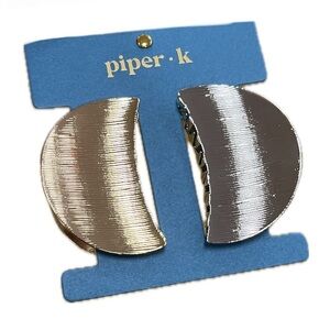 NWT ⚜️🌙⚜️ Piper K Gorgeous Golden and Silver Toned Half Moon Hair Claw Clips
